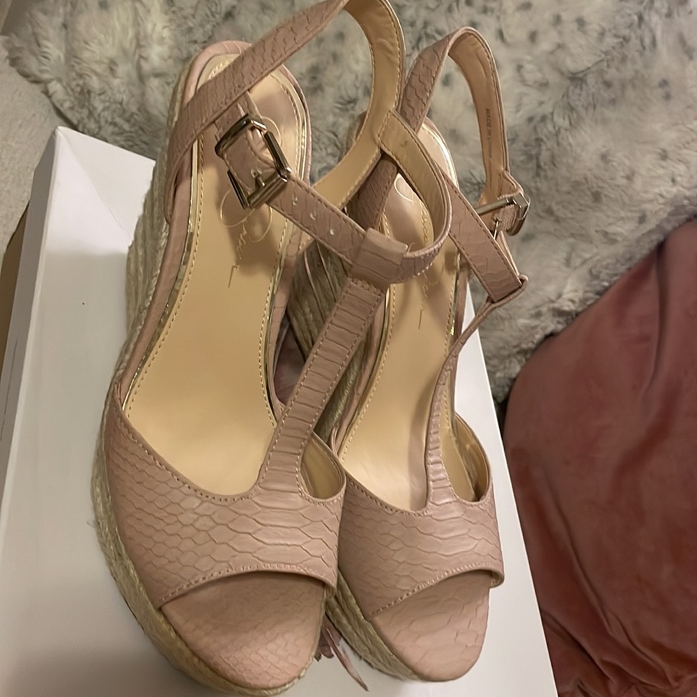 Brand new Jessica Simpson petal pink platform summer shoes